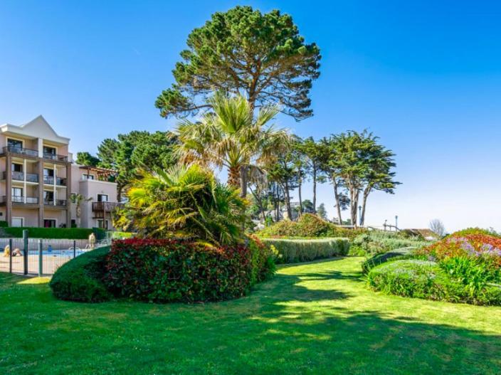 Apartment Vue 50m De La Plage, Wifi Gratuit